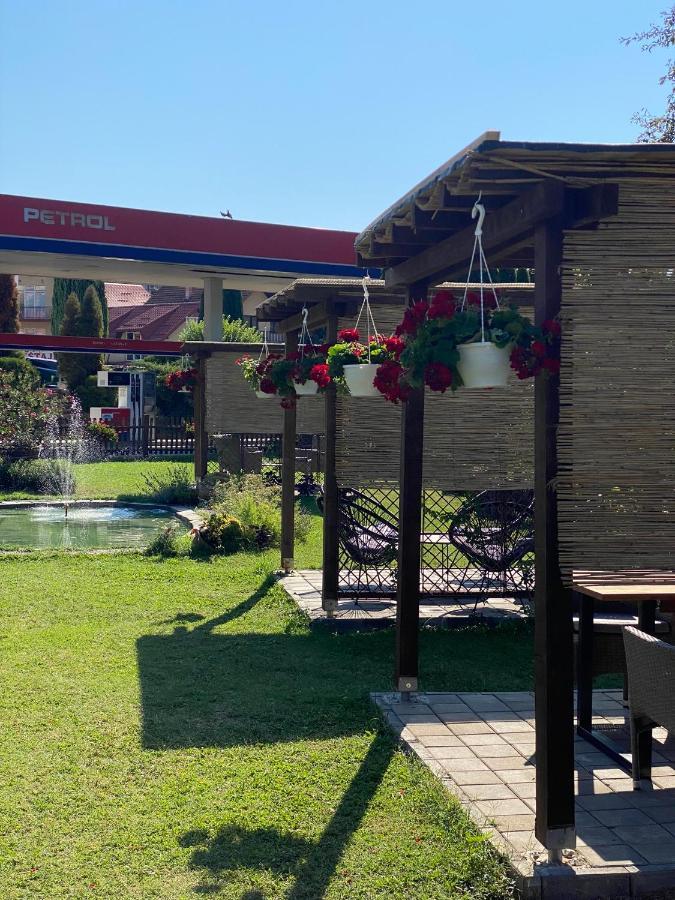 Motel M Vlasenica Ngoại thất bức ảnh
