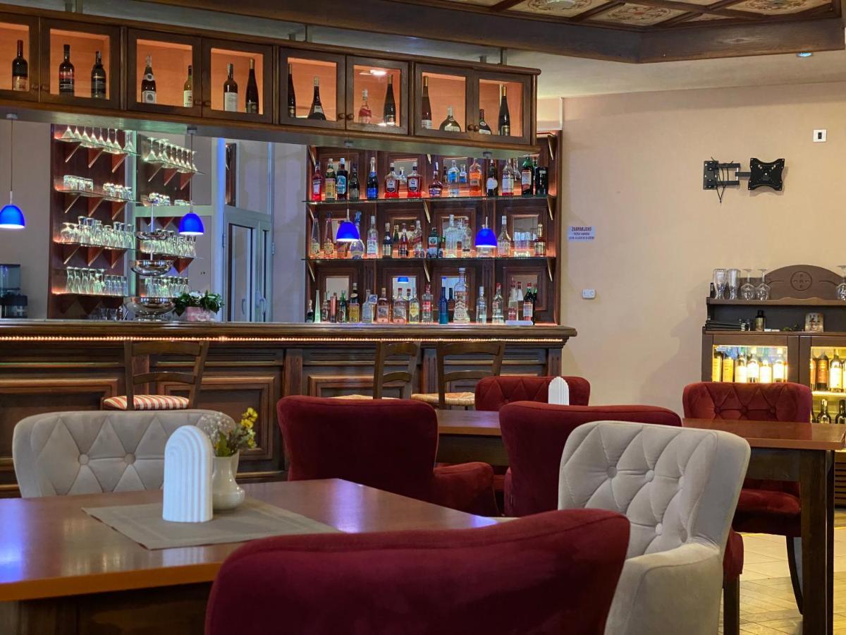 Motel M Vlasenica Ngoại thất bức ảnh